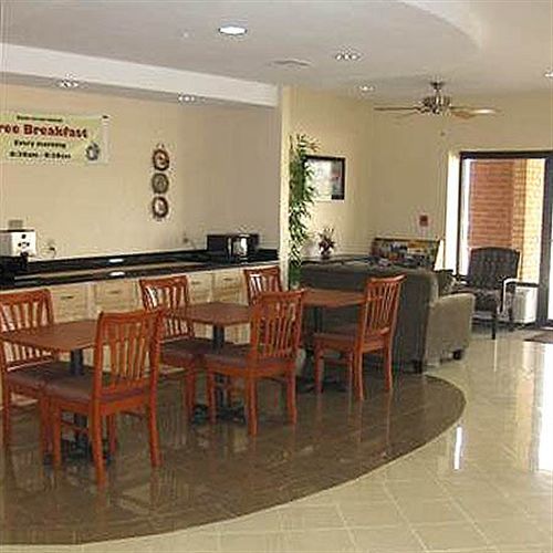 Heritage Inn Picayune Restaurant photo